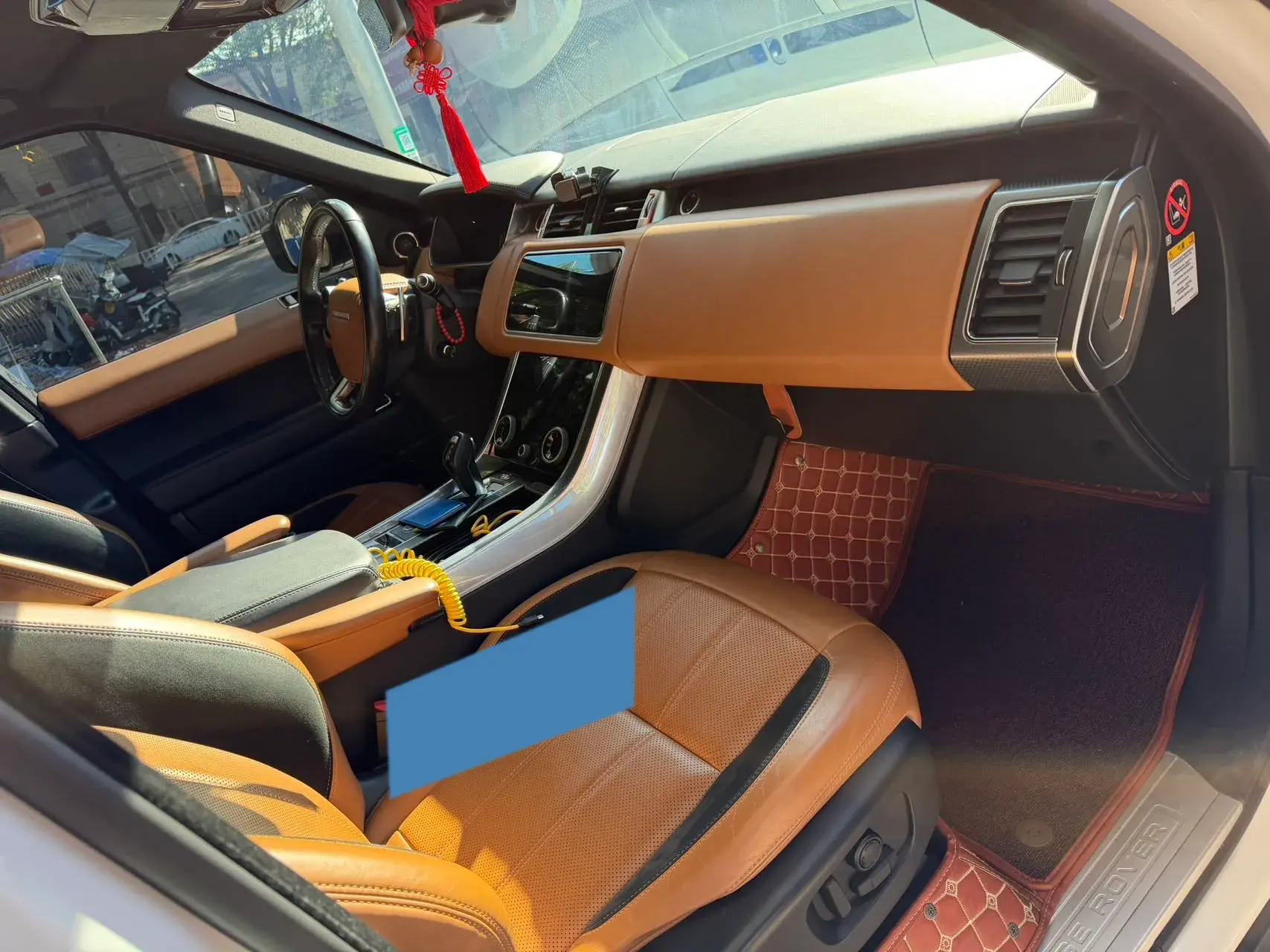 2018 LAND ROVER thumbnail 3