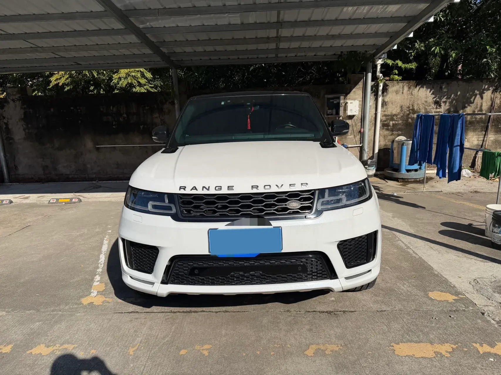 2018 LAND ROVER thumbnail 2