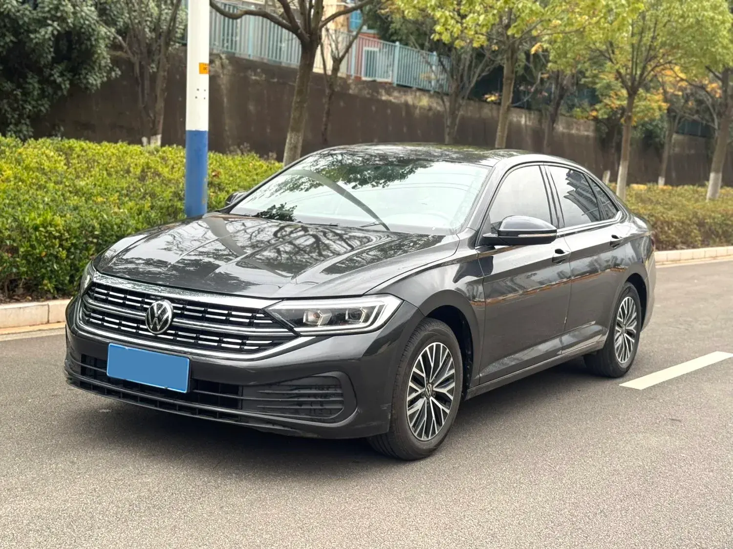 2023 VOLKSWAGEN SAGITAR view 1