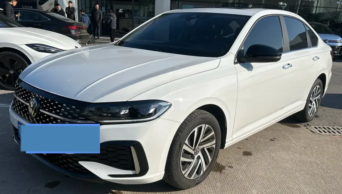 2024 VOLKSWAGEN LAVIDA view 1