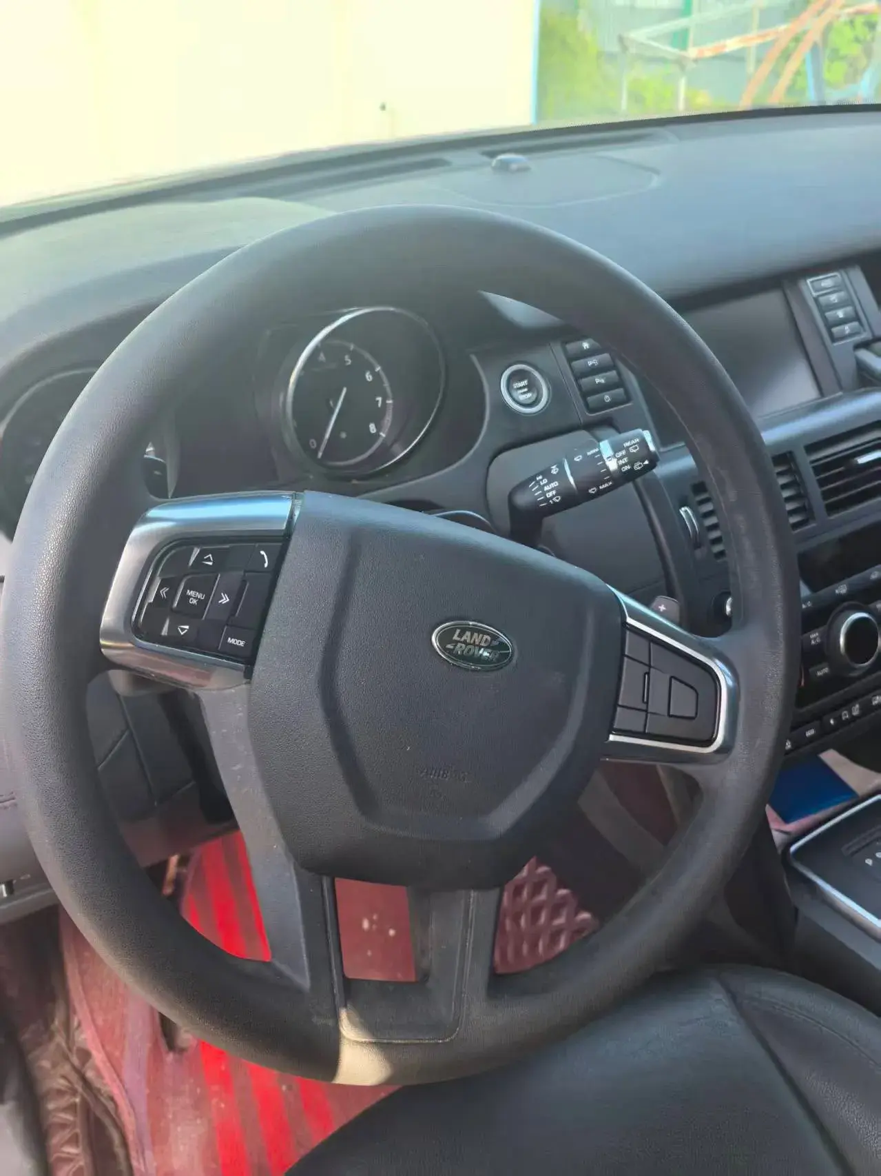 2018 LAND ROVER thumbnail 3