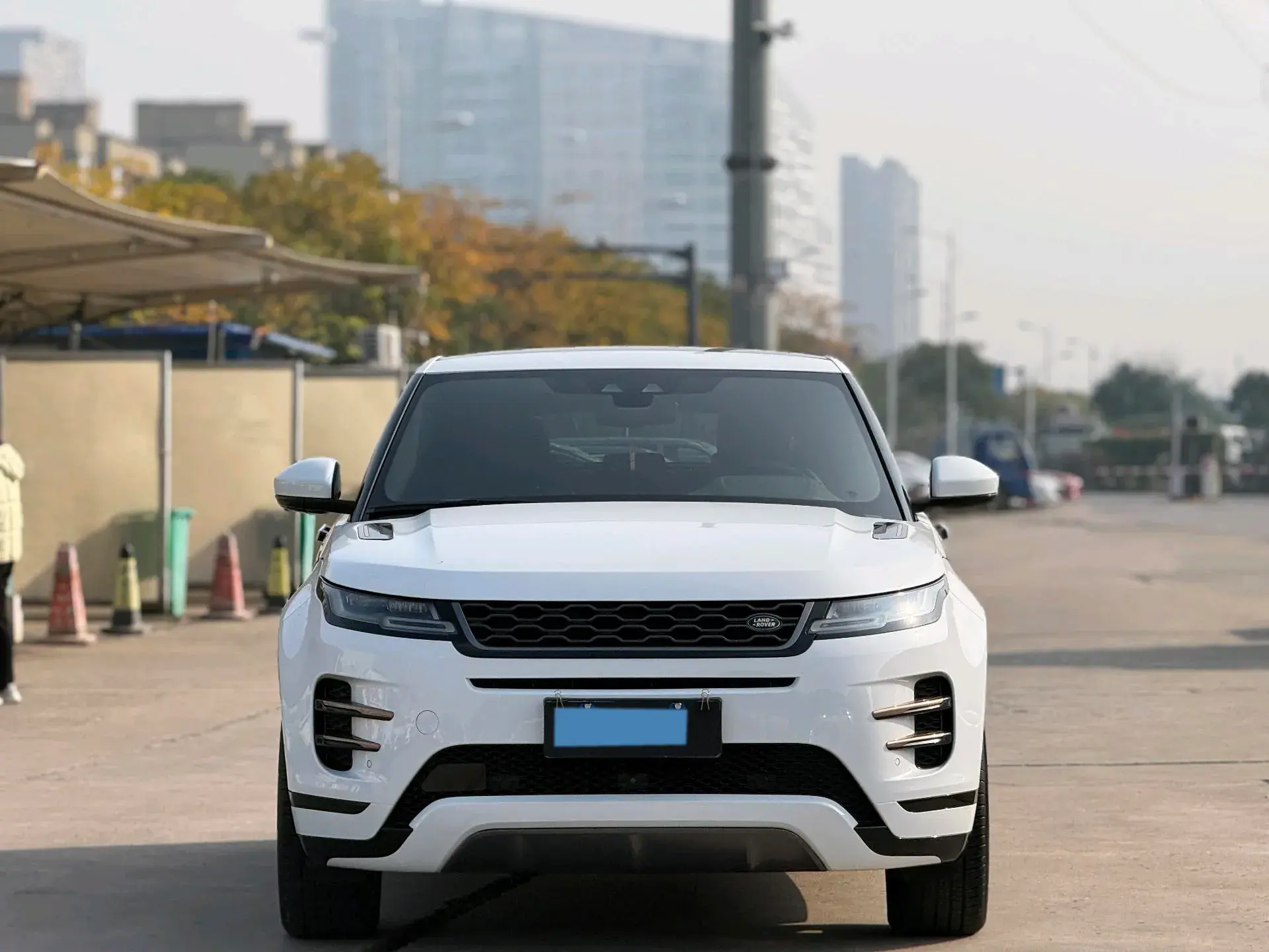 2020 LAND ROVER thumbnail 2