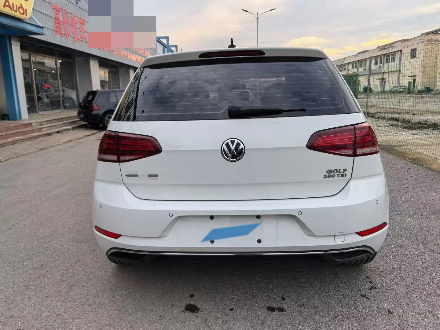 2019 VOLKSWAGEN GOLF thumbnail 4