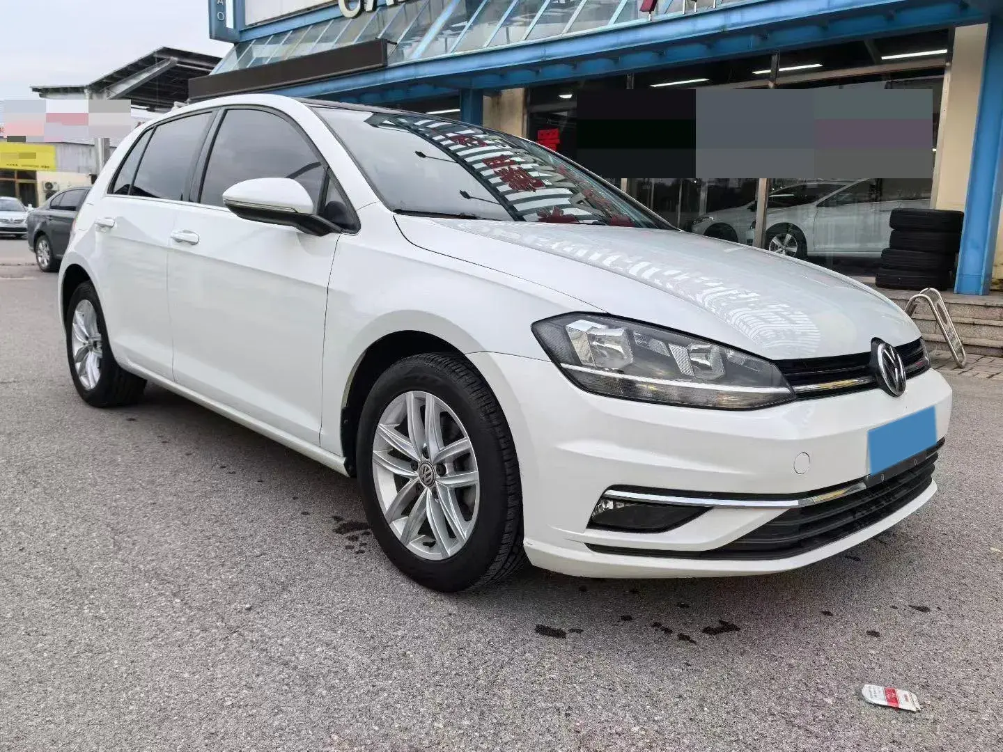 2019 VOLKSWAGEN GOLF thumbnail 3