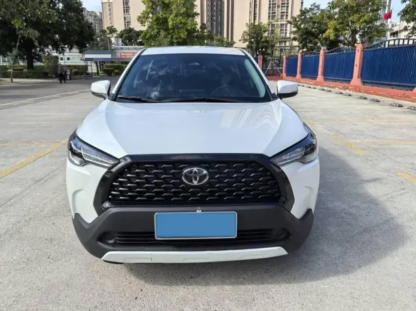 2024 TOYOTA COROLLA thumbnail 2