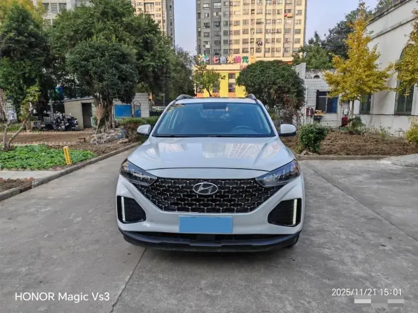 2021 HYUNDAI IX35 thumbnail 3