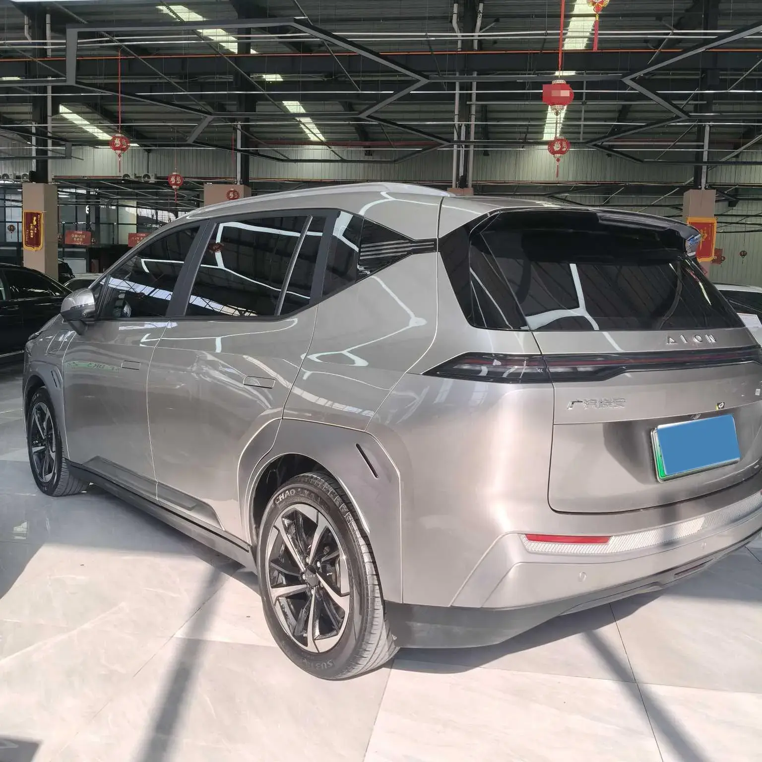 2023 AION Y thumbnail 4