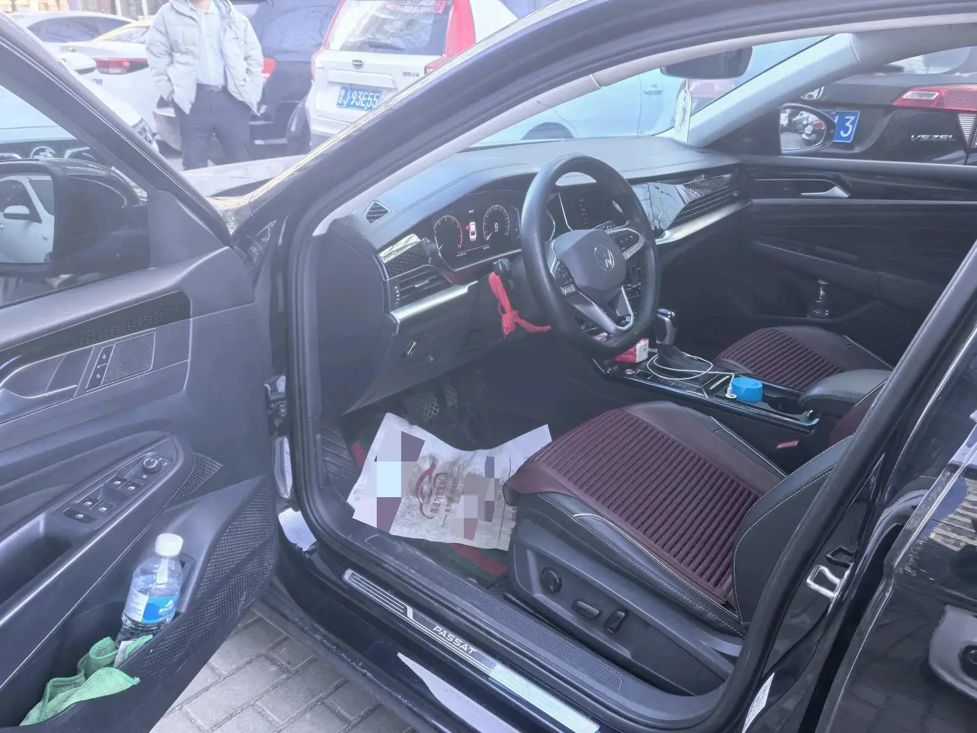 2021 VOLKSWAGEN PASSAT thumbnail 2