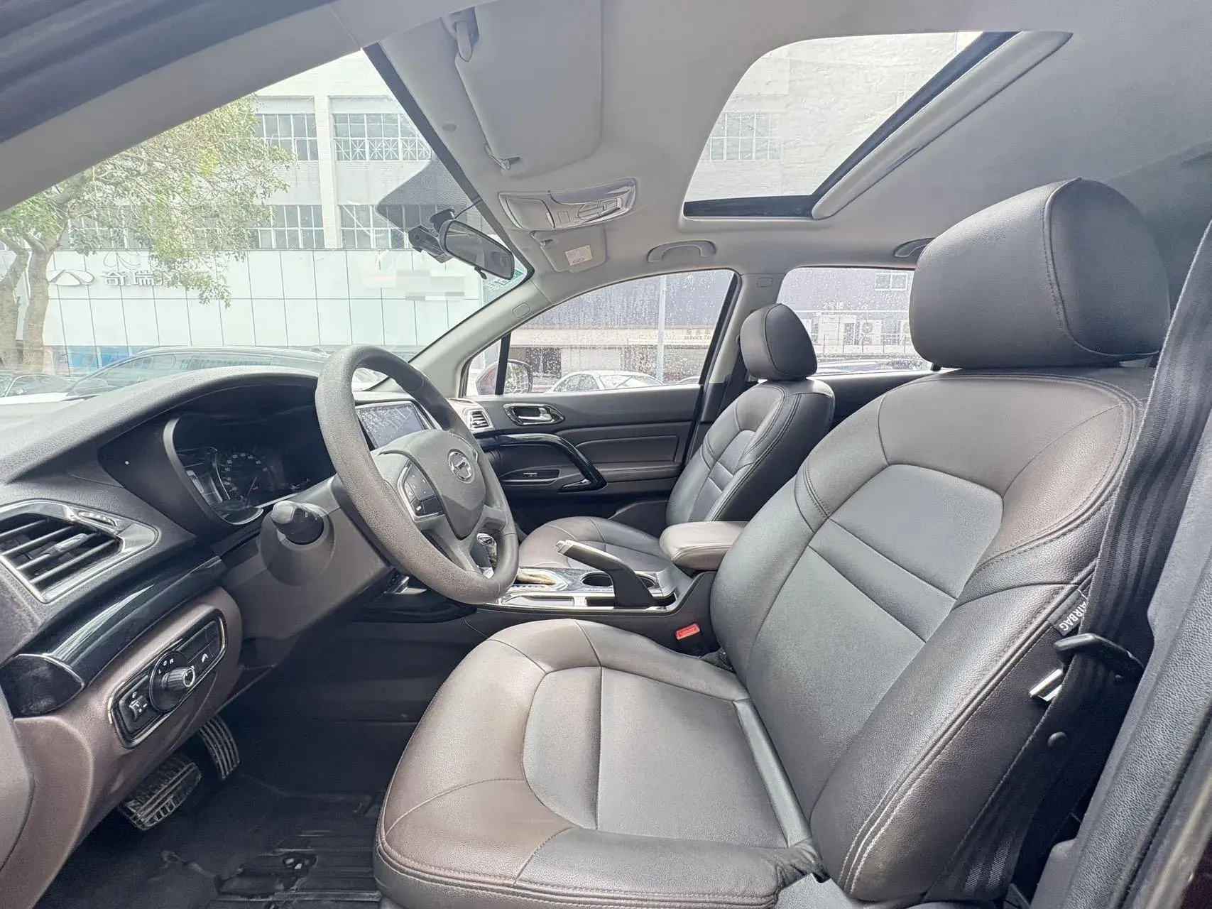 2017 GAC TRUMPCHI thumbnail 4