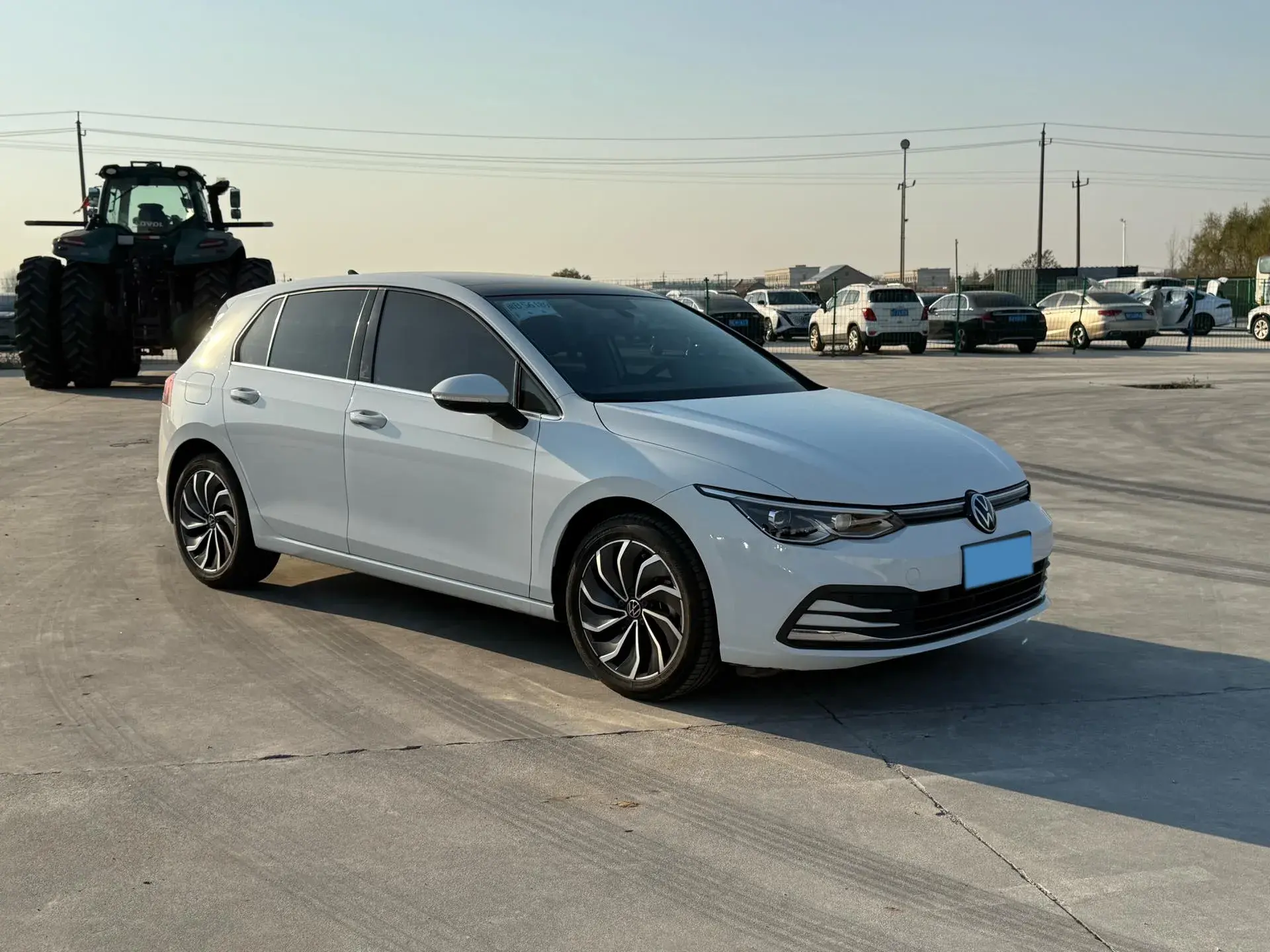 2021 VOLKSWAGEN GOLF thumbnail 2
