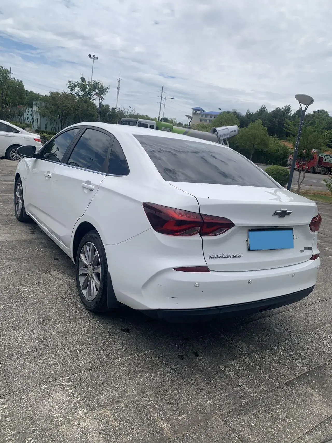 2022 CHEVROLET MONZA thumbnail 4