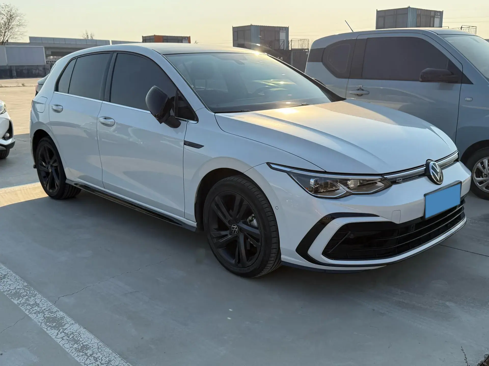 2023 VOLKSWAGEN GOLF thumbnail 2