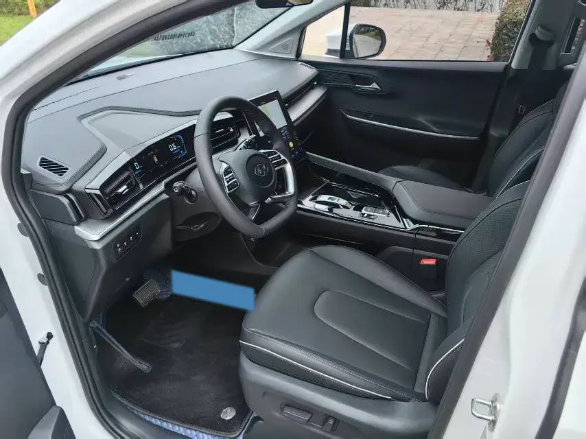 2024 HYUNDAI CUSTO thumbnail 4