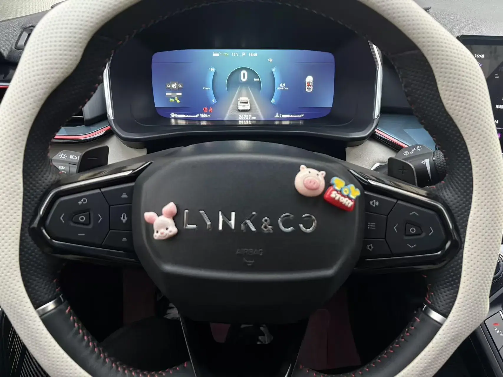 2020 LYNK&CO 06 thumbnail 4