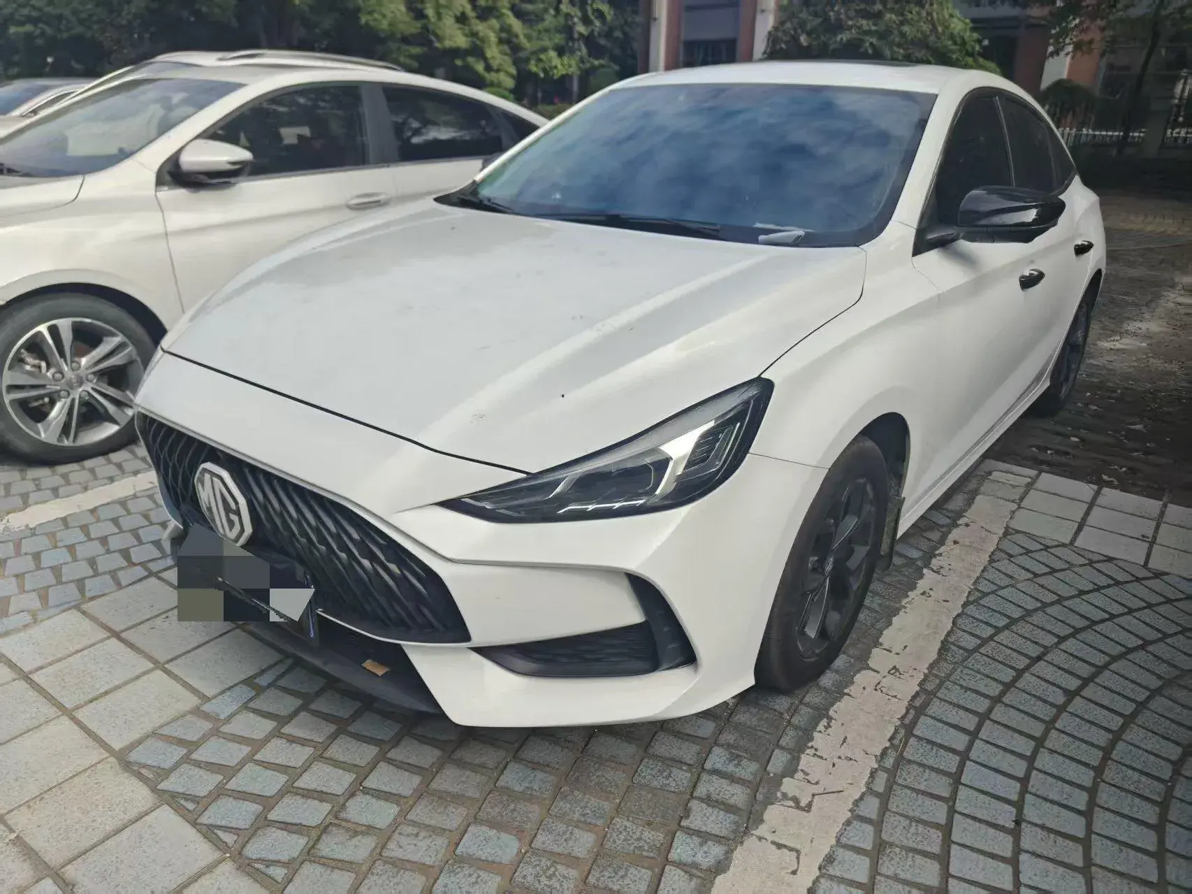 2021 MG 5 view 1