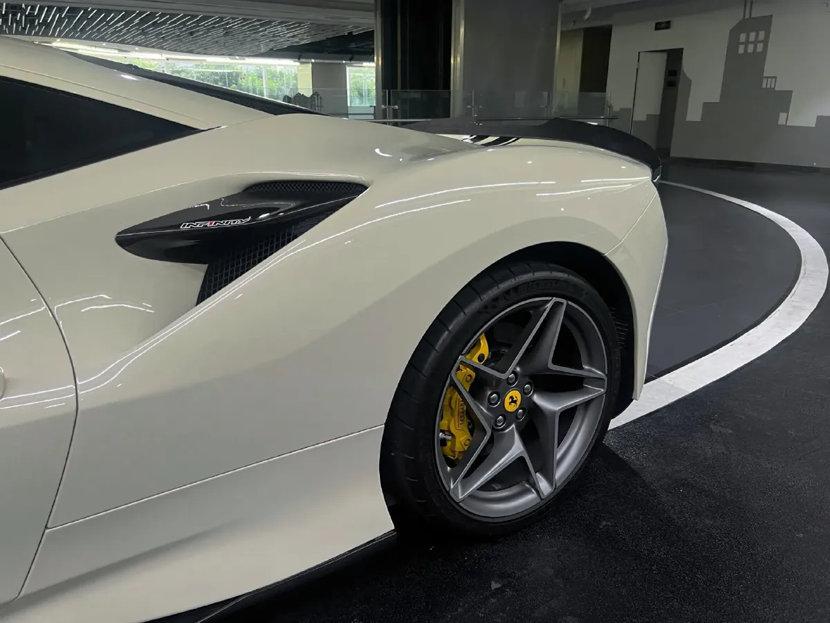 2019 Ferrari F8 3.9T 720HP V8 7DCT,autocango,china used car exporter,china ev exporter,chinese used car exporter,chinese used ev exporter