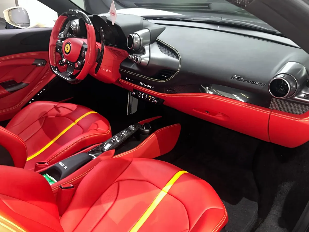 2019 Ferrari F8 3.9T 720HP V8 7DCT,autocango,china used car exporter,china ev exporter,chinese used car exporter,chinese used ev exporter