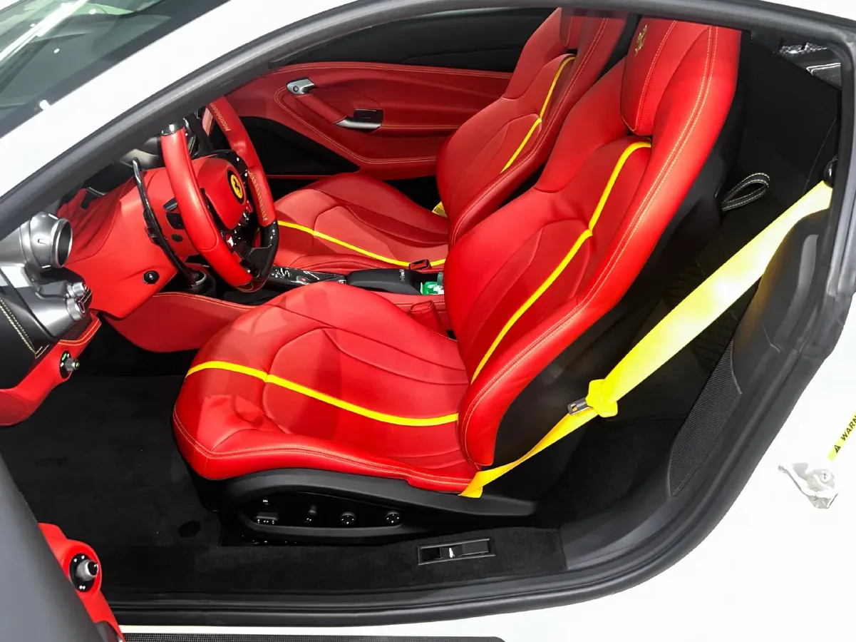2019 Ferrari F8 3.9T 720HP V8 7DCT,autocango,china used car exporter,china ev exporter,chinese used car exporter,chinese used ev exporter