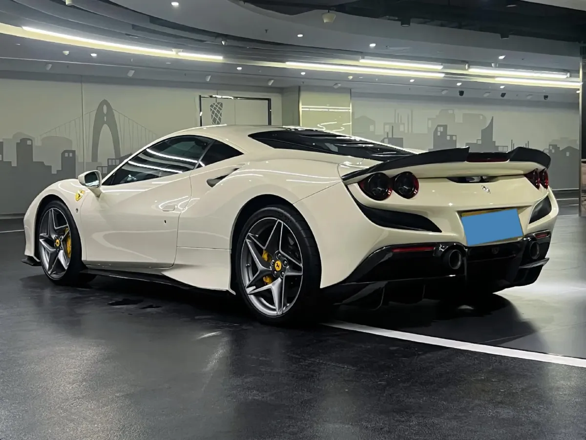 2019 Ferrari F8 3.9T 720HP V8 7DCT,autocango,china used car exporter,china ev exporter,chinese used car exporter,chinese used ev exporter