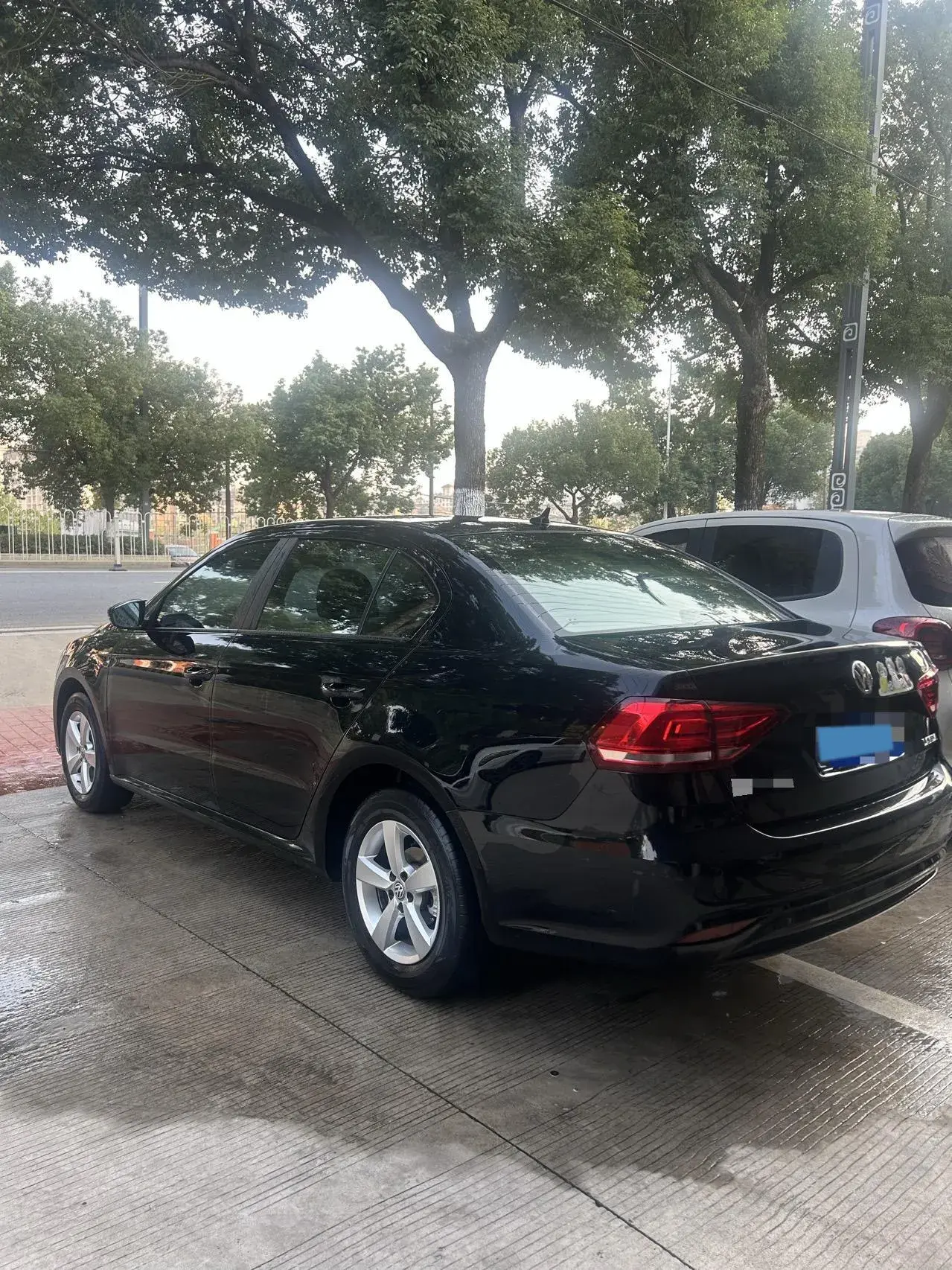 2019 VOLKSWAGEN LAVIDA thumbnail 3