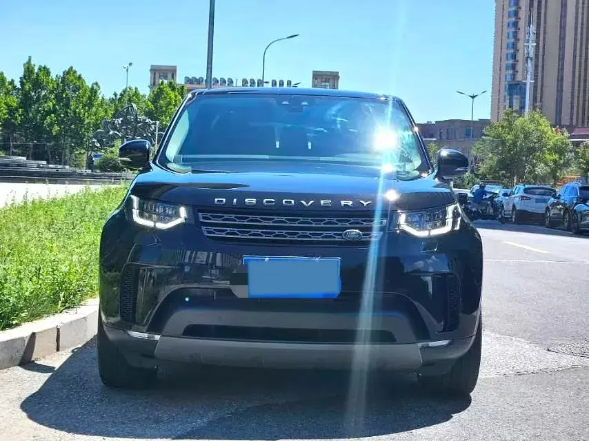 2017 LAND ROVER thumbnail 2