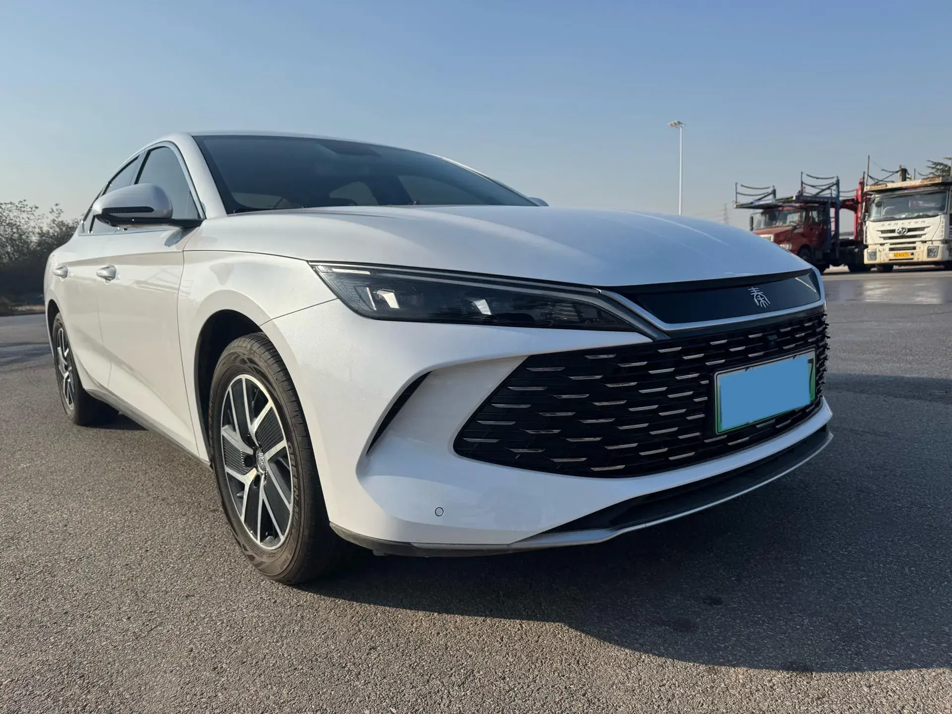 2024 BYD QINL thumbnail 2