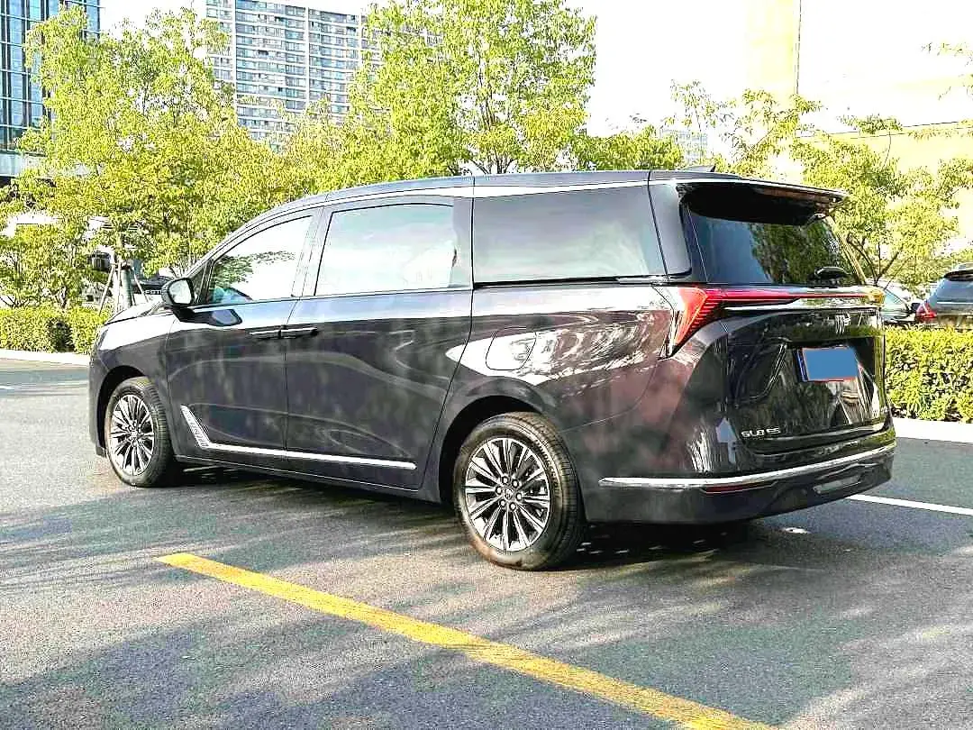 2025 BUICK GL8 thumbnail 4