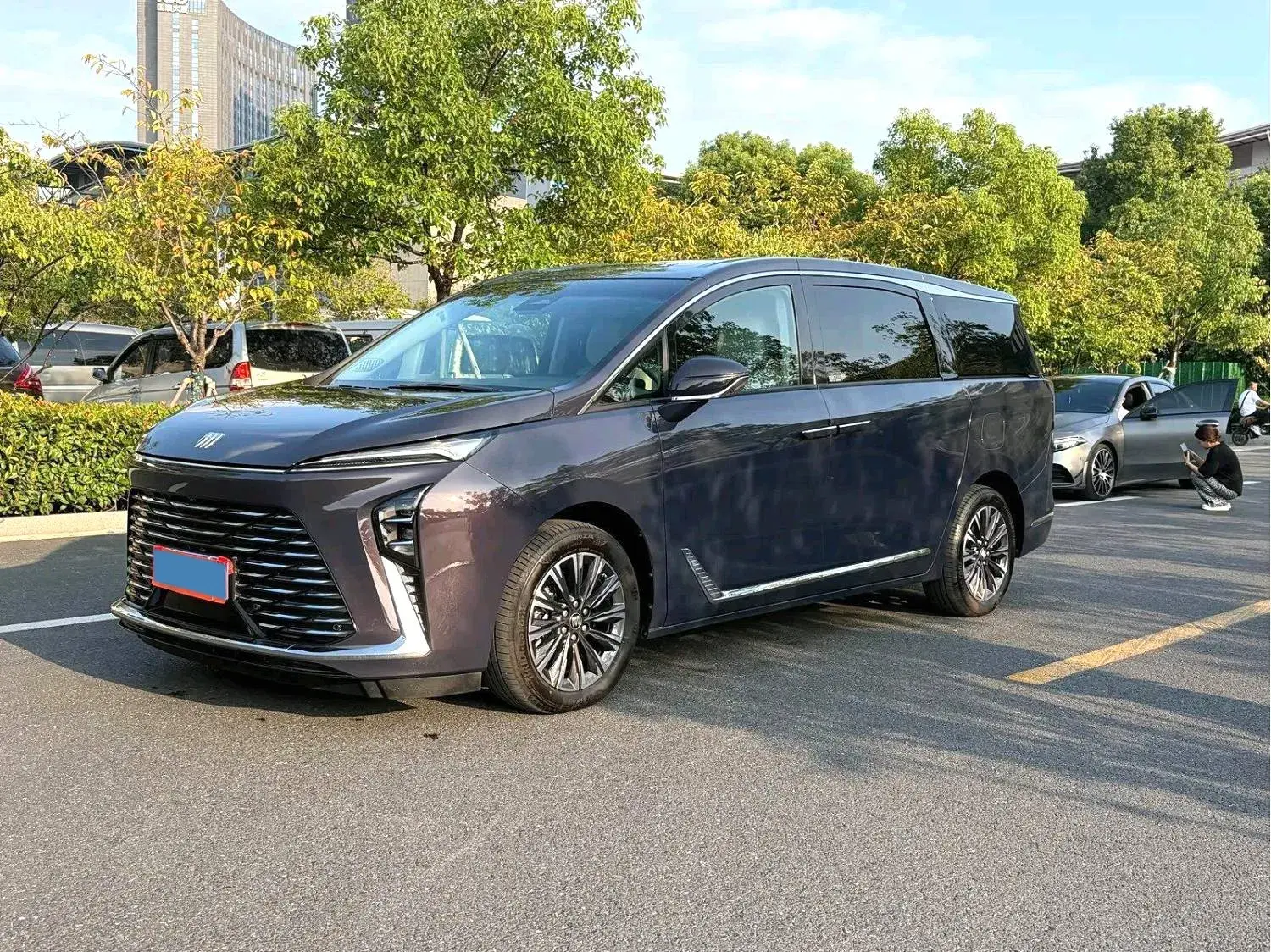 2025 BUICK GL8 view 1