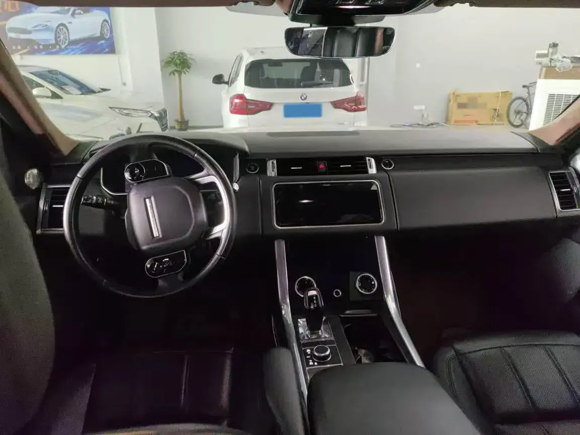 2020 LAND ROVER thumbnail 4