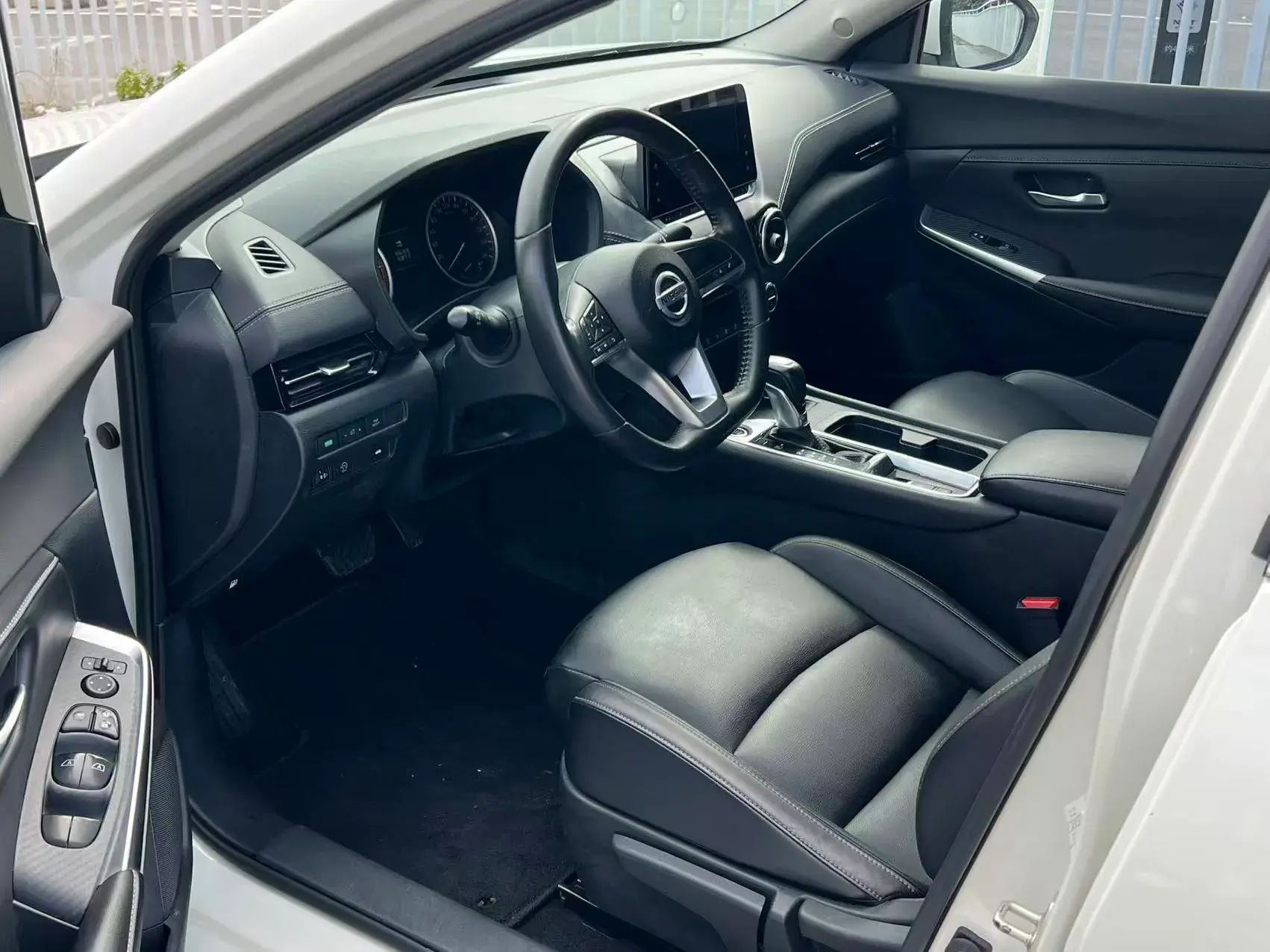 2022 NISSAN SYLPHY thumbnail 4