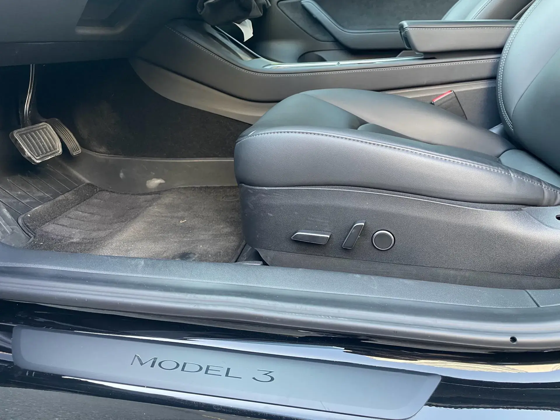 2022 TESLA MODEL thumbnail 3