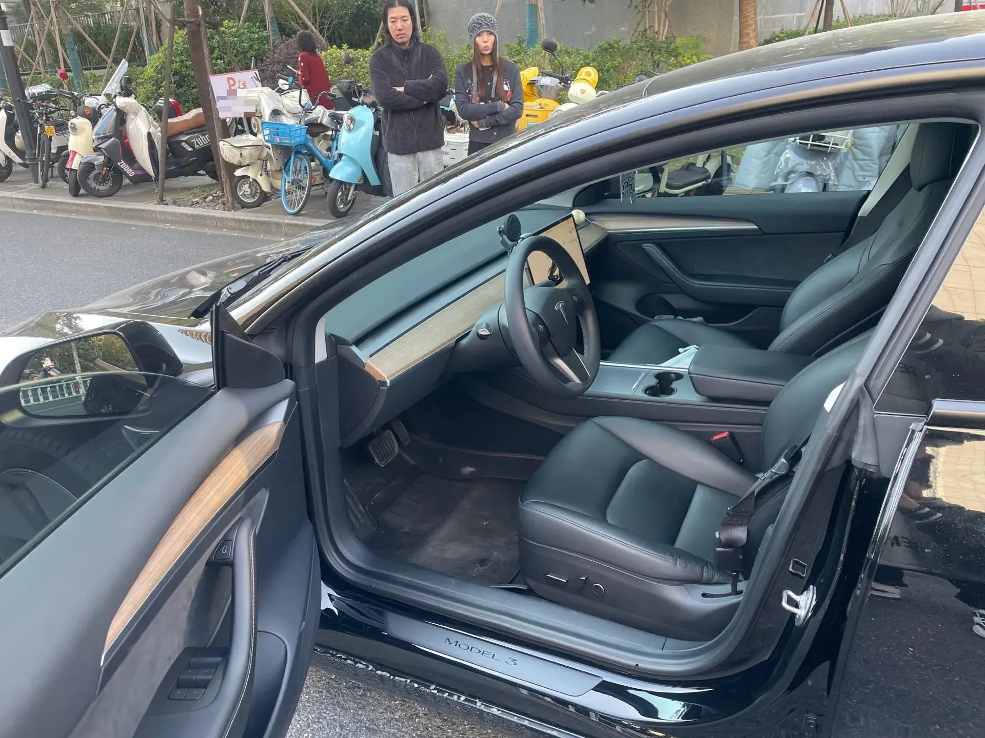 2022 TESLA MODEL thumbnail 2