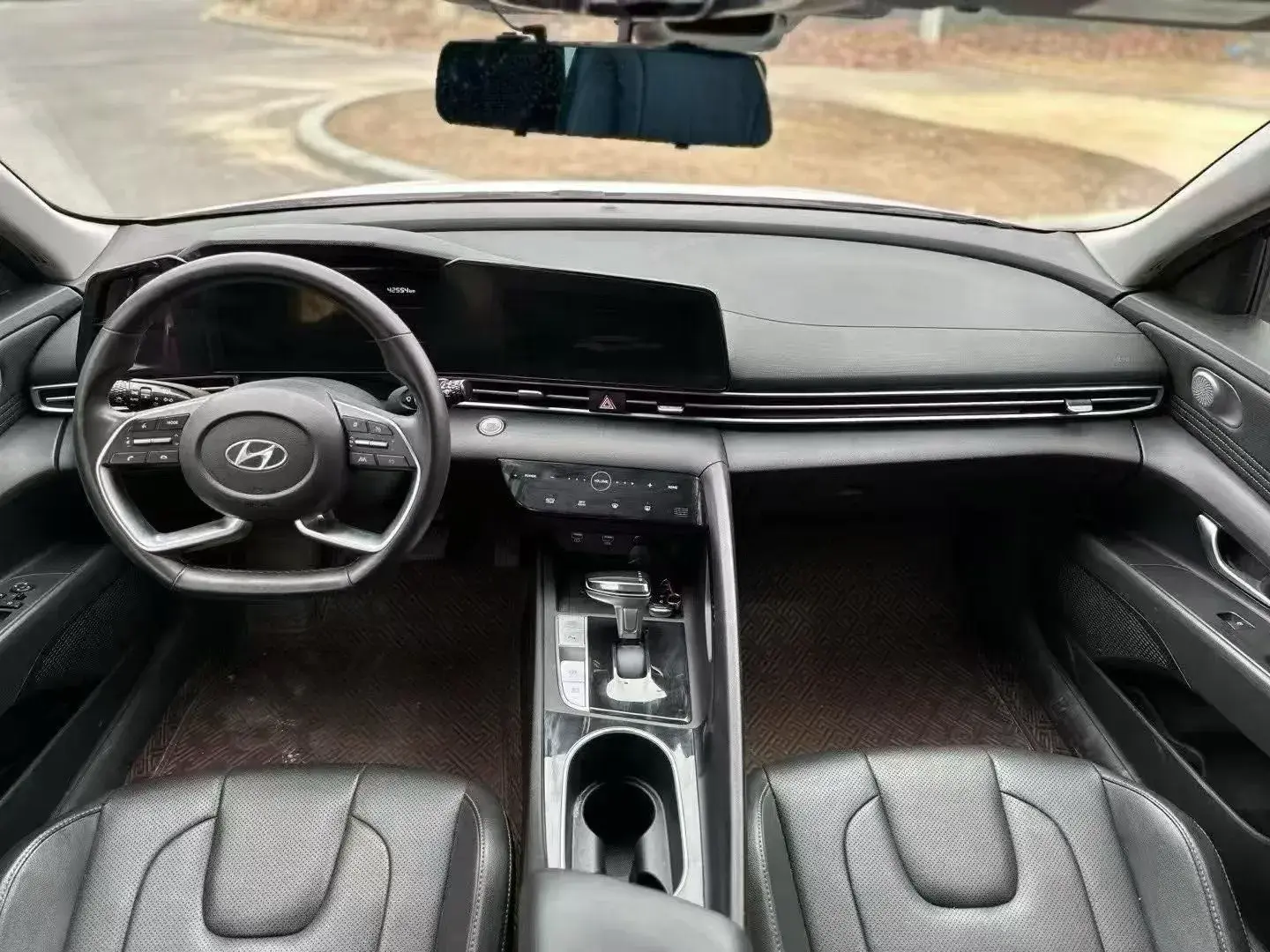 2021 HYUNDAI ELANTRA thumbnail 3