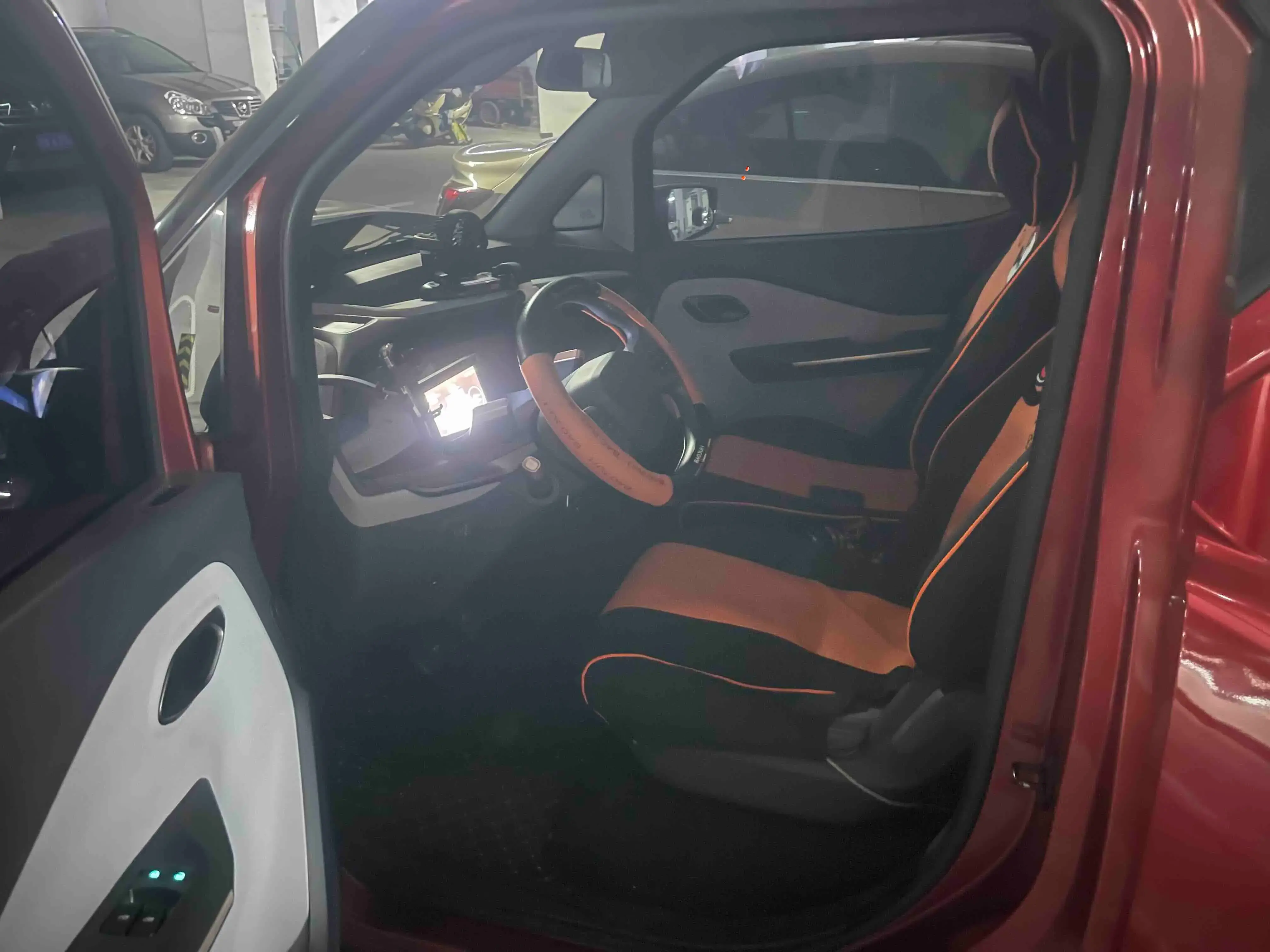 2019 BAOJUN E200 thumbnail 4