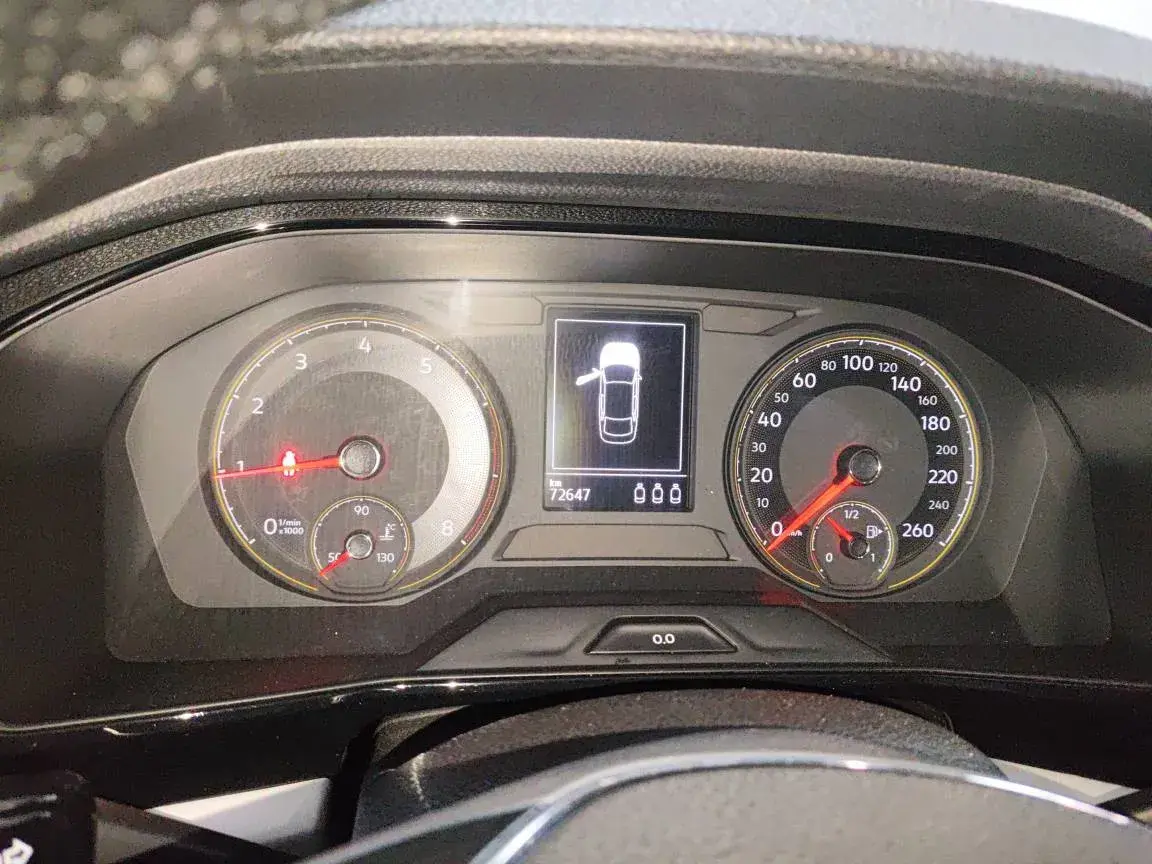 2019 VOLKSWAGEN LAVIDA thumbnail 4