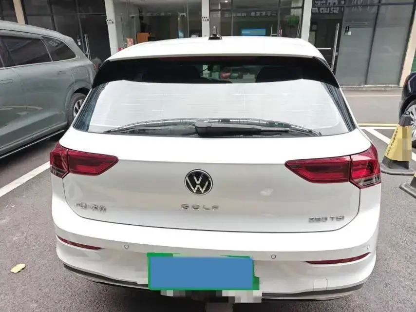 2021 VOLKSWAGEN GOLF thumbnail 3