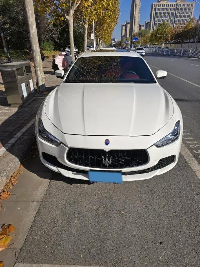 2018 MASERATI GHIBLI thumbnail 2