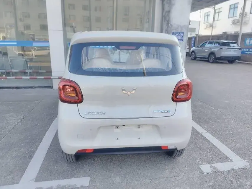 2025 WULING HONGGUANG thumbnail 4