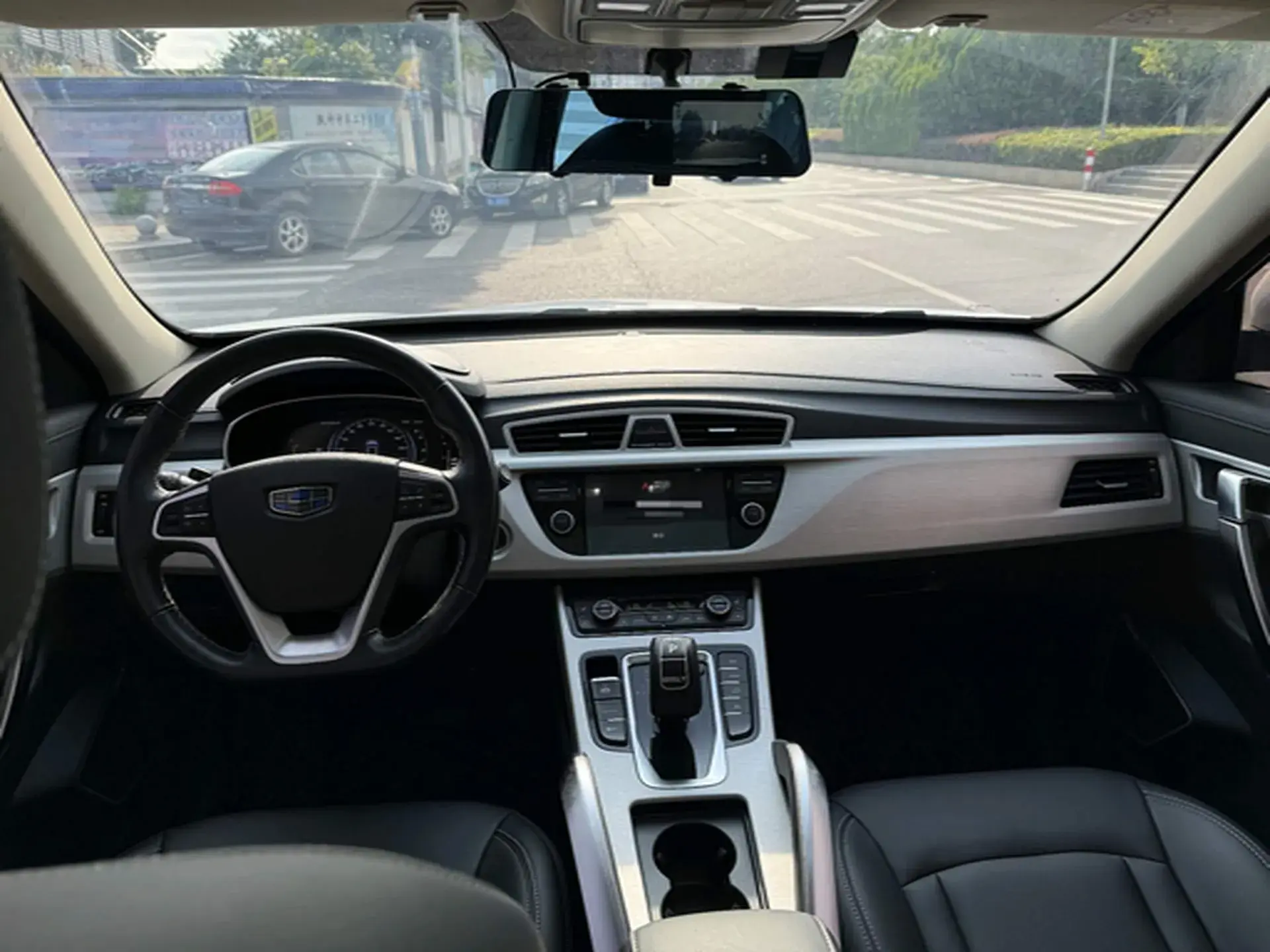 2020 GEELY AZKARRA thumbnail 2