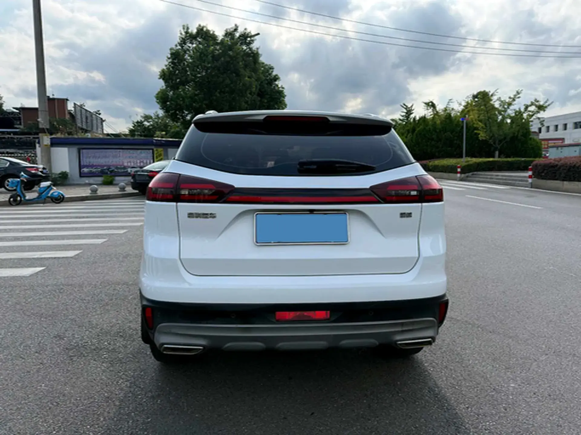 2020 GEELY AZKARRA thumbnail 3