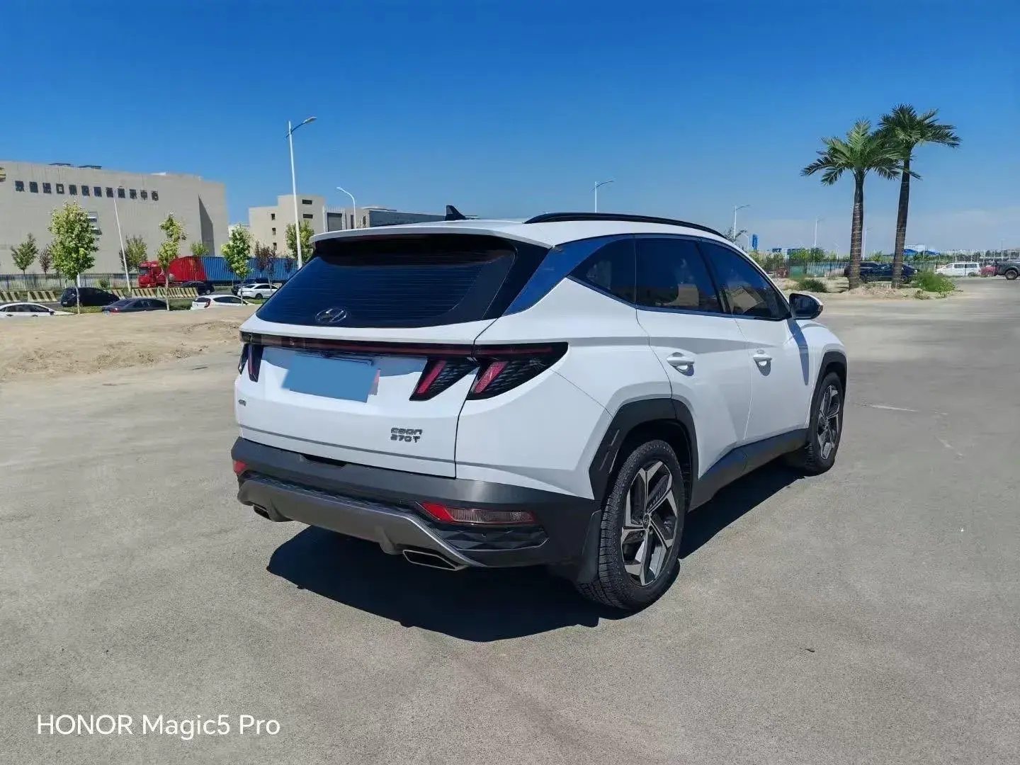 2021 HYUNDAI TUCSON thumbnail 4