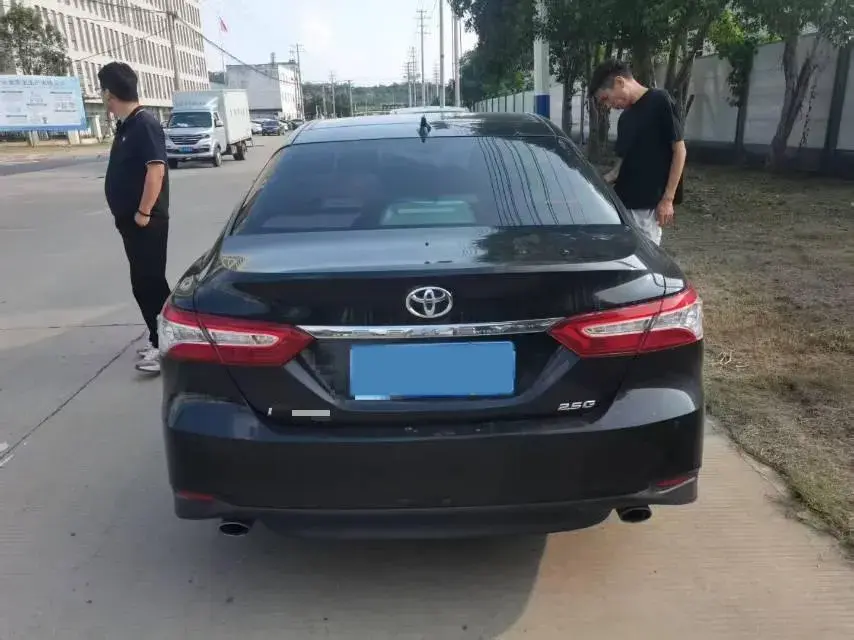 2021 TOYOTA CAMRY thumbnail 2