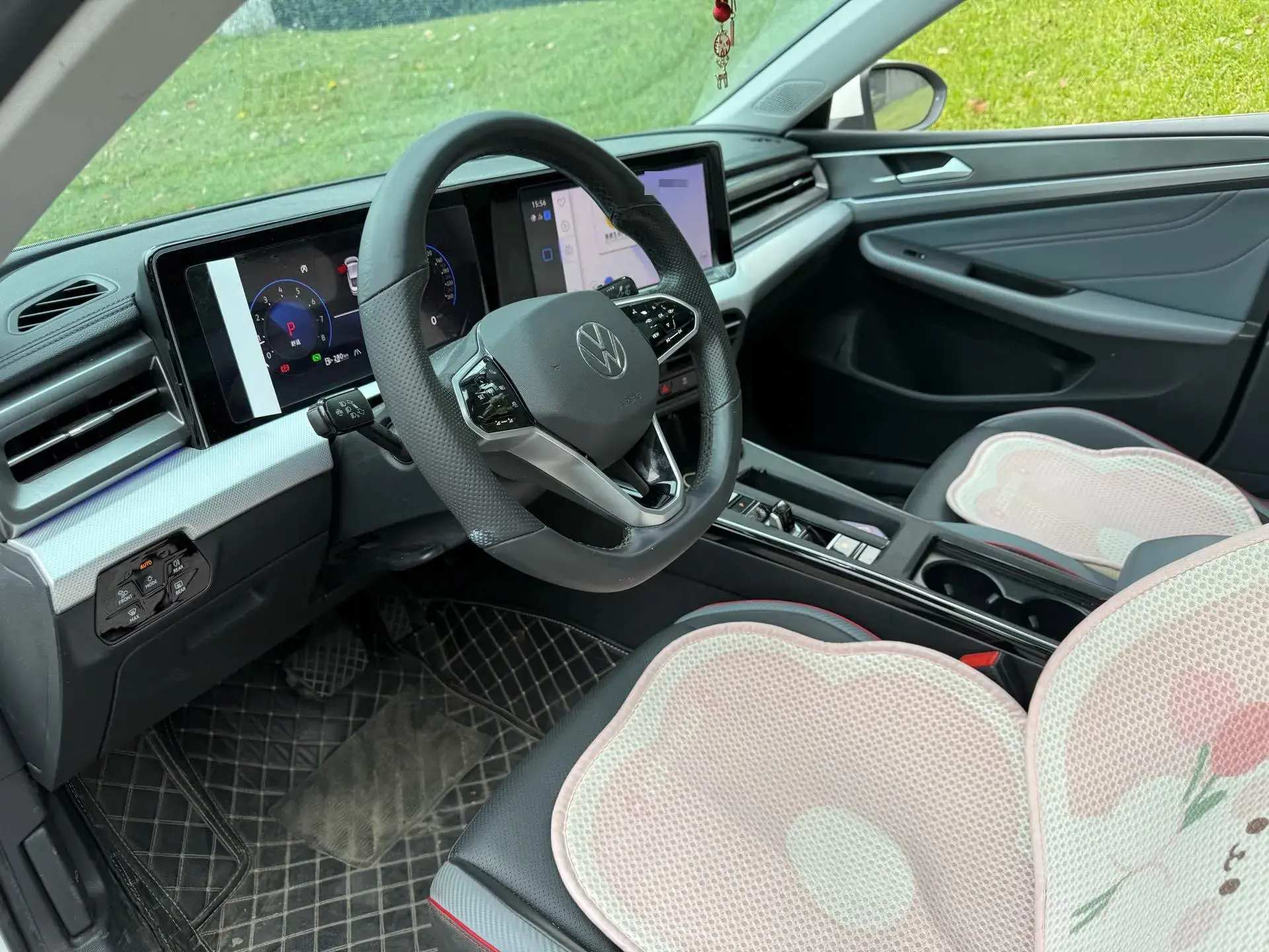 2022 VOLKSWAGEN LAMANDO thumbnail 3