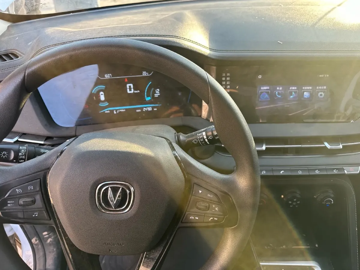 2021 ChangAn CS15 1.5L 107HP L4 5MT,autocango,china used car exporter,china ev exporter,chinese used car exporter,chinese used ev exporter