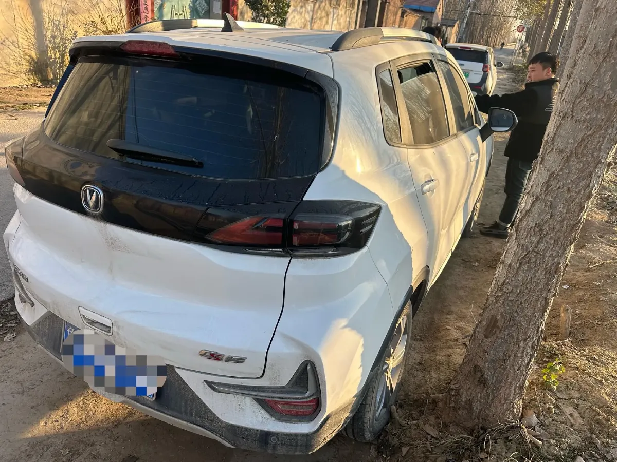 2021 ChangAn CS15 1.5L 107HP L4 5MT,autocango,china used car exporter,china ev exporter,chinese used car exporter,chinese used ev exporter