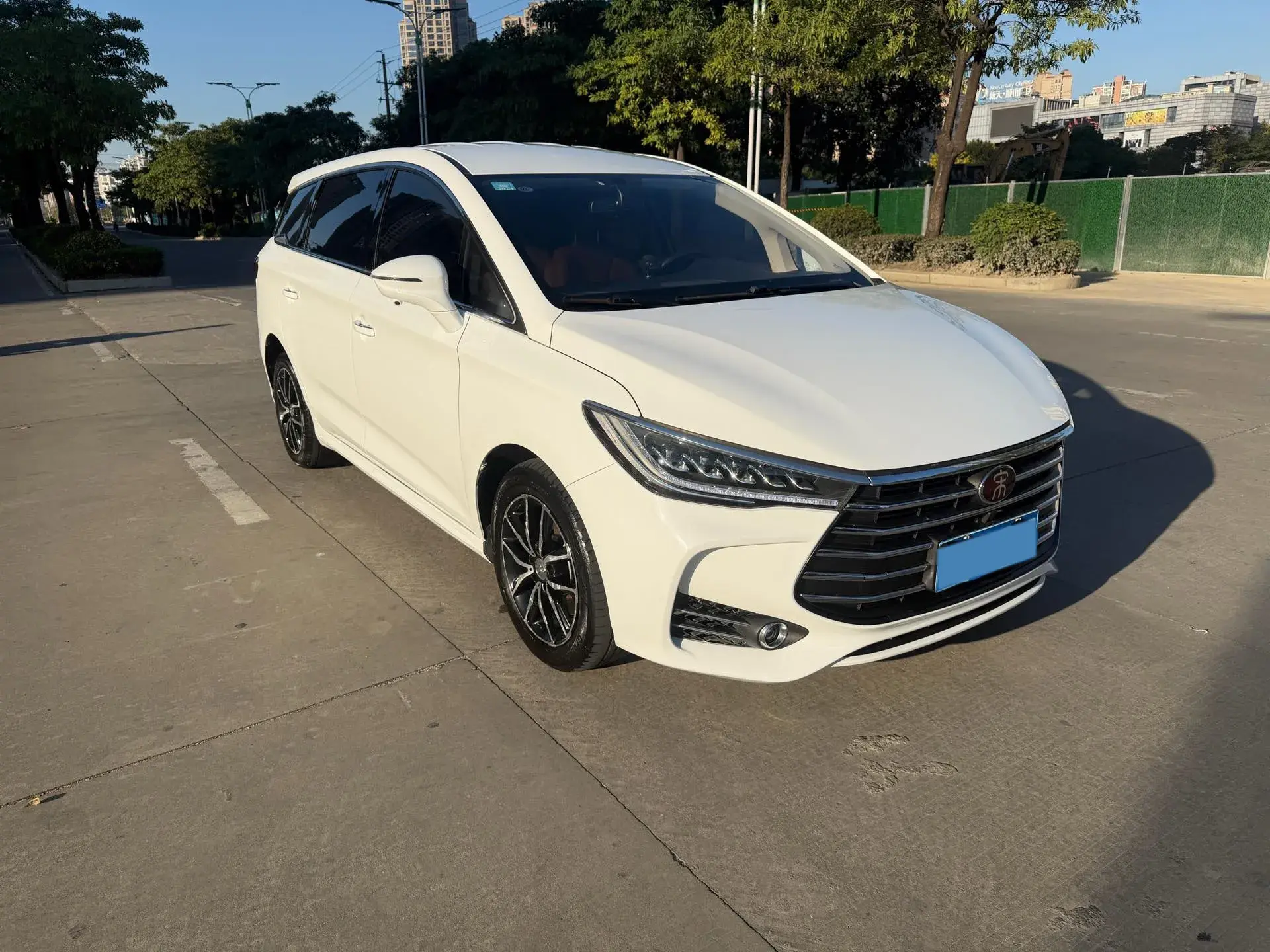 2018 BYD SONG thumbnail 3