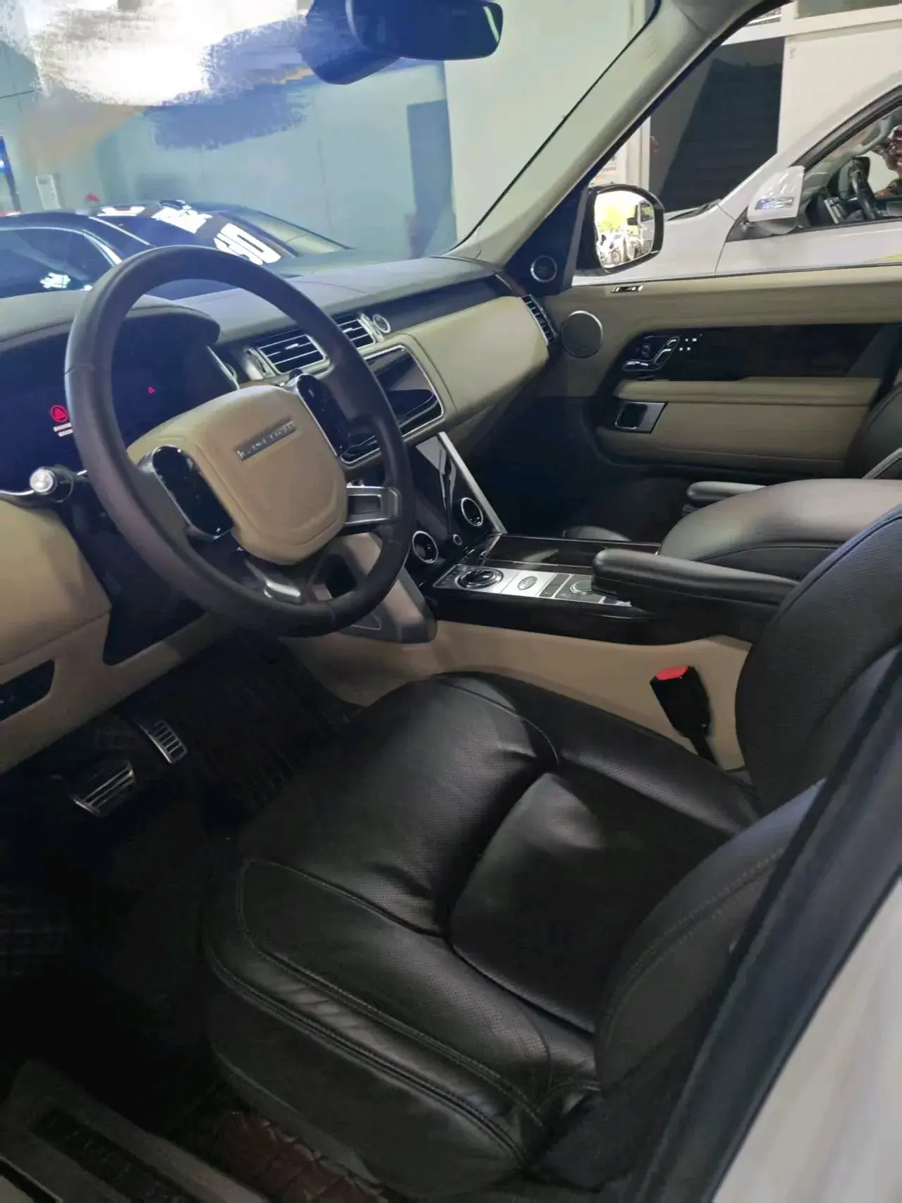 2020 LAND ROVER thumbnail 2