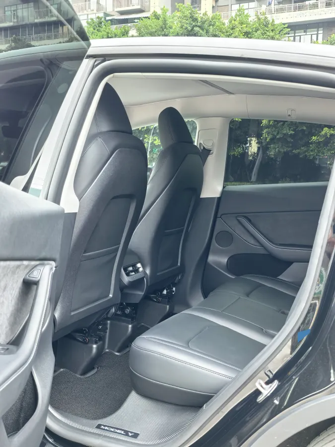 2023 Tesla Model Y BEV 78.4KWH,autocango,china used car exporter,china ev exporter,chinese used car exporter,chinese used ev exporter