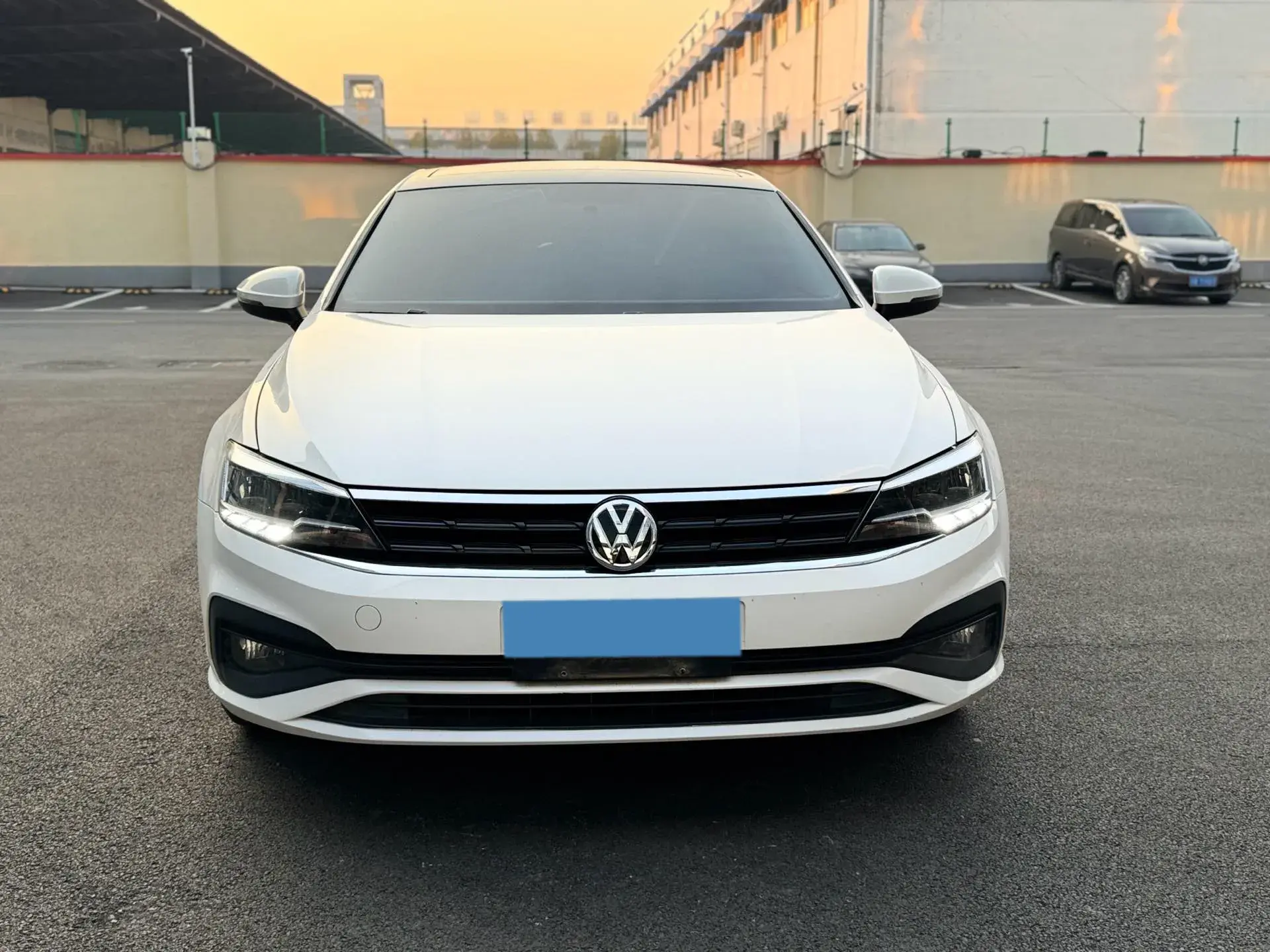 2019 VOLKSWAGEN LAMANDO thumbnail 2