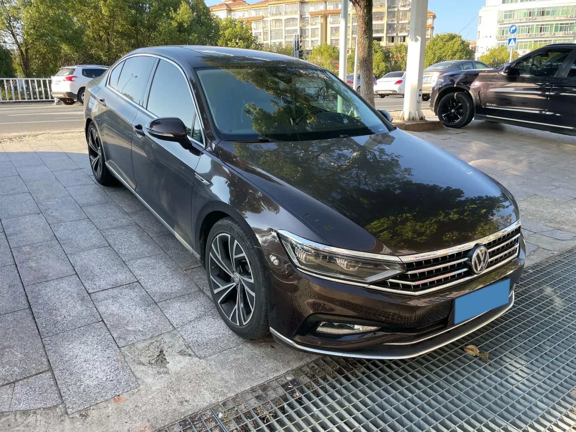 2020 VOLKSWAGEN MAGOTAN thumbnail 3